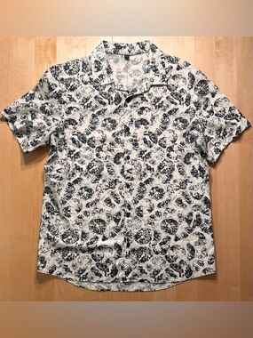 Lululemon Mens XL White Black Citrus Airing Easy Short Sleeve Shirt